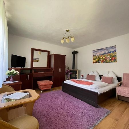 Apartmany Pod Troma Korunami Červený Kláštor Εξωτερικό φωτογραφία